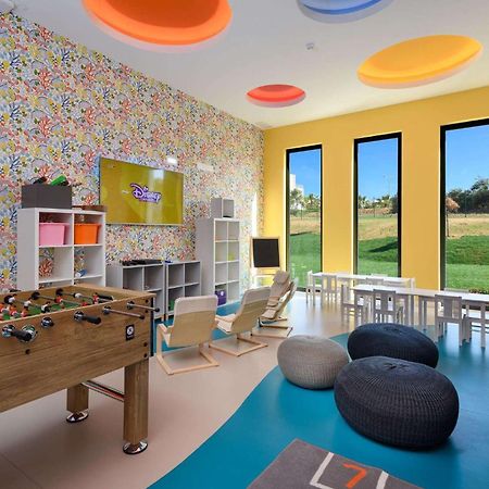 ぺスターナ ブルー アルヴォル オール インクルーシブ ビーチ&ゴルフ リゾート エクステリア 写真 The Children's Hospital of Philadelphia