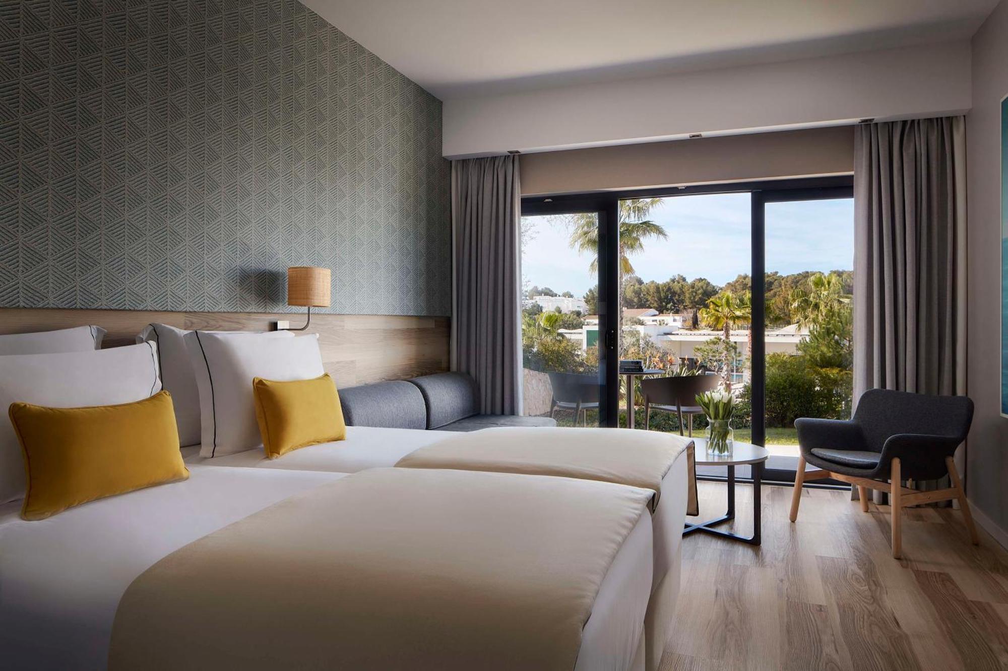 ぺスターナ ブルー アルヴォル オール インクルーシブ ビーチ&ゴルフ リゾート エクステリア 写真 A room at the hotel